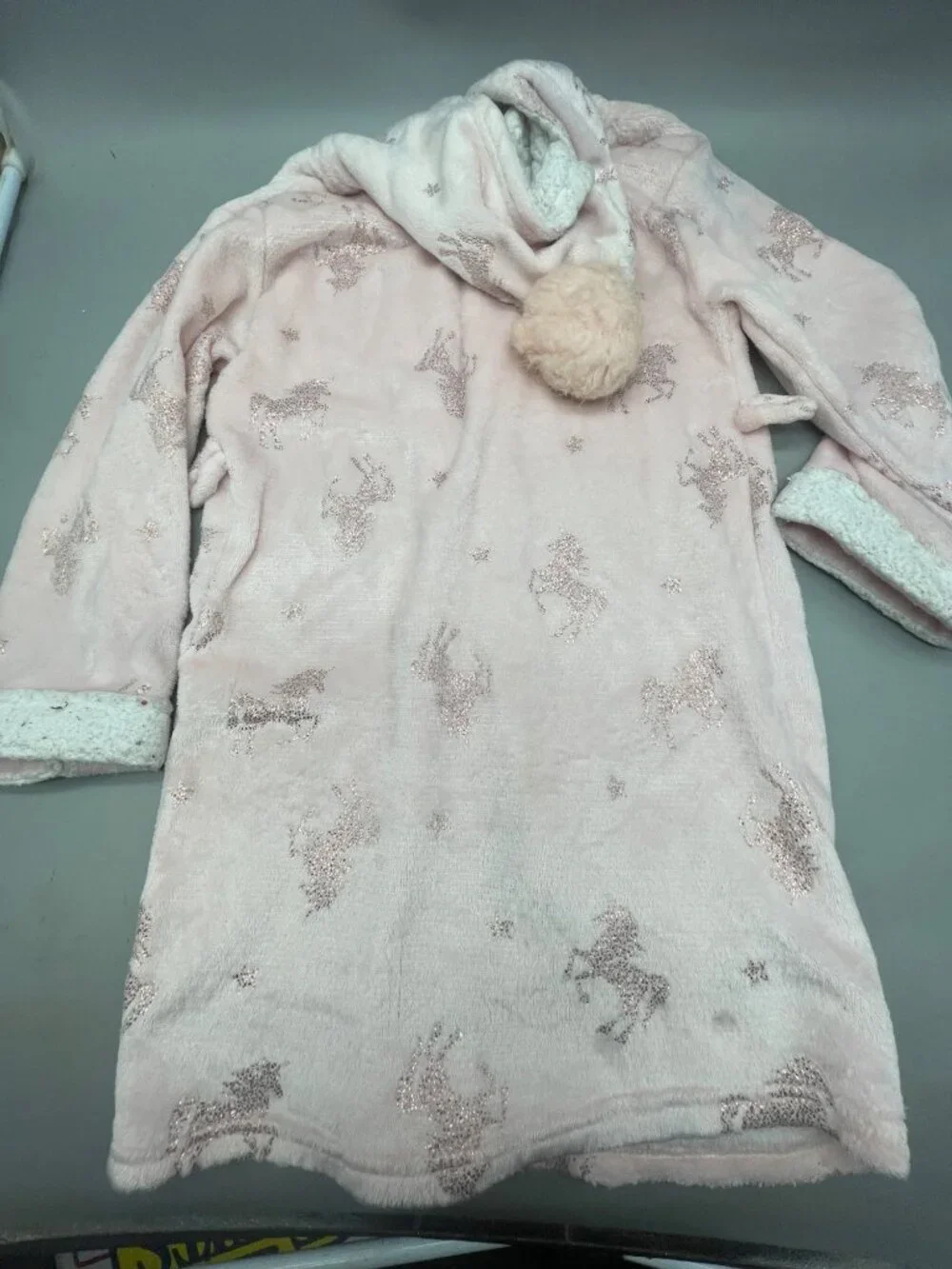 Kensie girl bathrobe unicorn pink hooded polyester kids size medium 10/12 READ